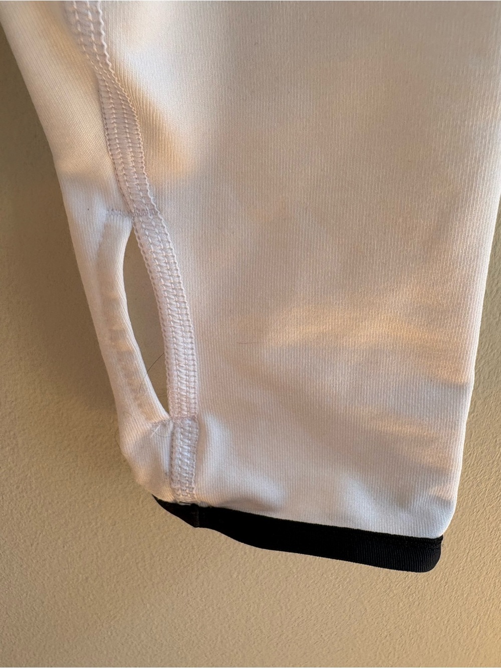 Nike Pro Dri-FIT Women’s M White Half Zip Running Pullover - Picture 4 of 9